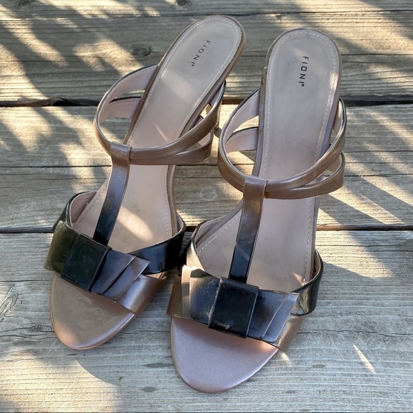 FIONI Clothing Shoes - Fioni “Pink Kougar” sandal heels. Size 9.5   3”heel